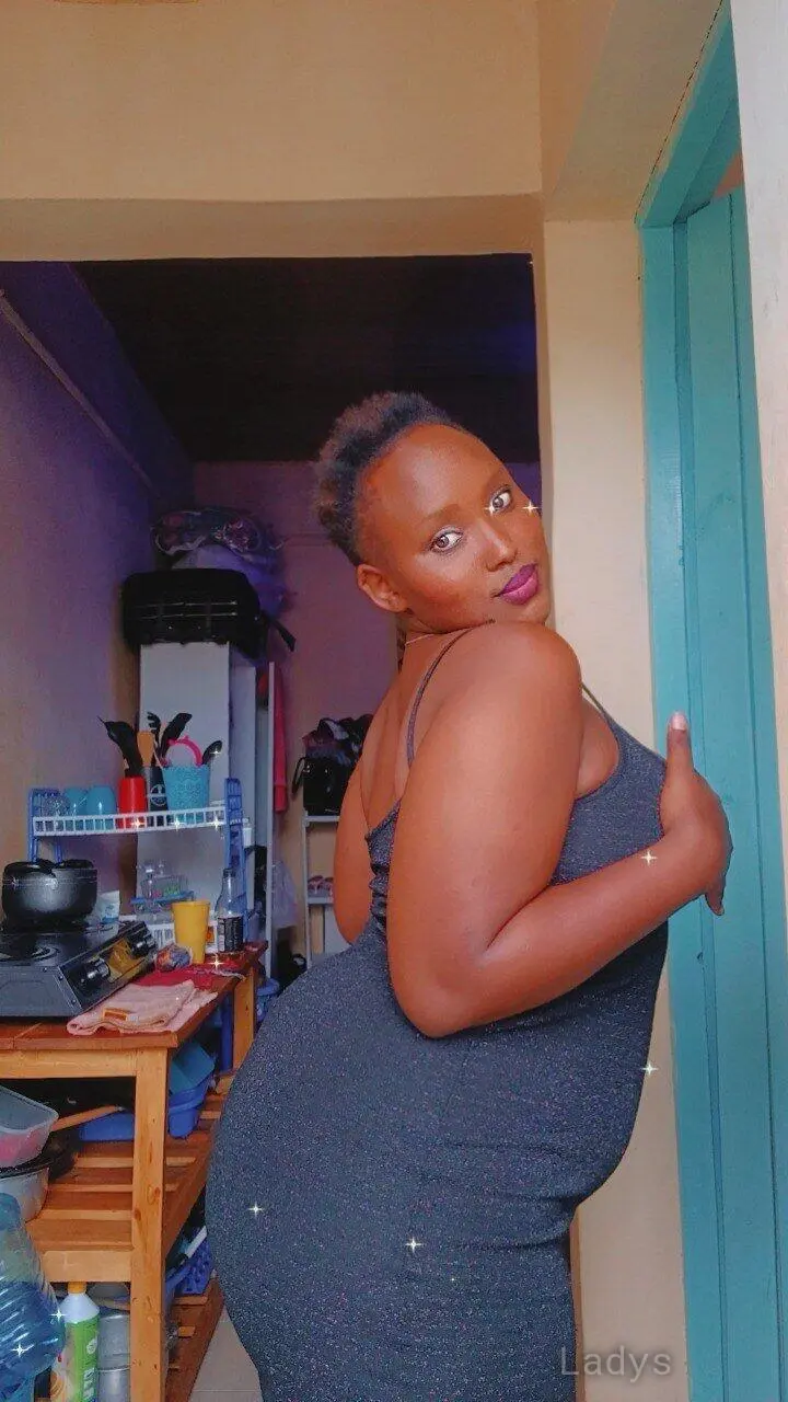 Thickianna, 22 years old Mombasa escort girl with big tits, height 152 sm, Weight kg