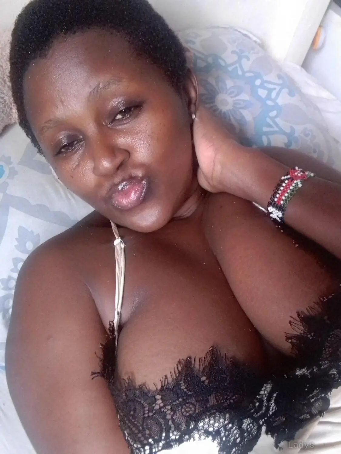 Karesh, 28 years beautiful nude Mombasa escorts girl, height 152 sm, Weight  kg