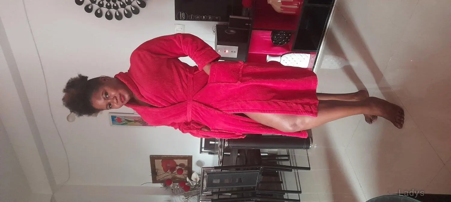 Miss Dimples,  years beautiful nude Mombasa escorts girl, height  sm, Weight  kg