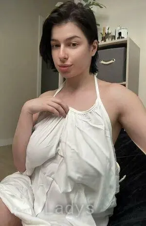 Hélène, 33 years beautiful nude Monchengladbach escorts girl, height 160 sm, Weight 66 kg