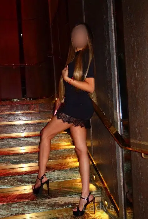Kylie, 19 years beautiful nude Monte Carlo escorts girl, height 170 sm, Weight 55 kg