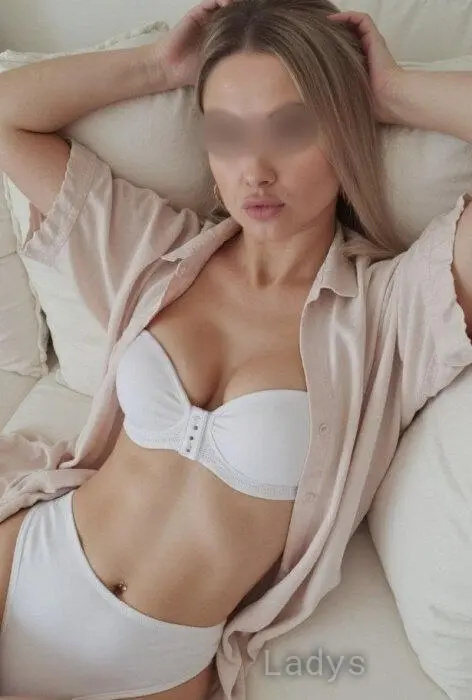 Mika, 24 years beautiful nude Monte Carlo escorts girl, height 171 sm, Weight 62 kg