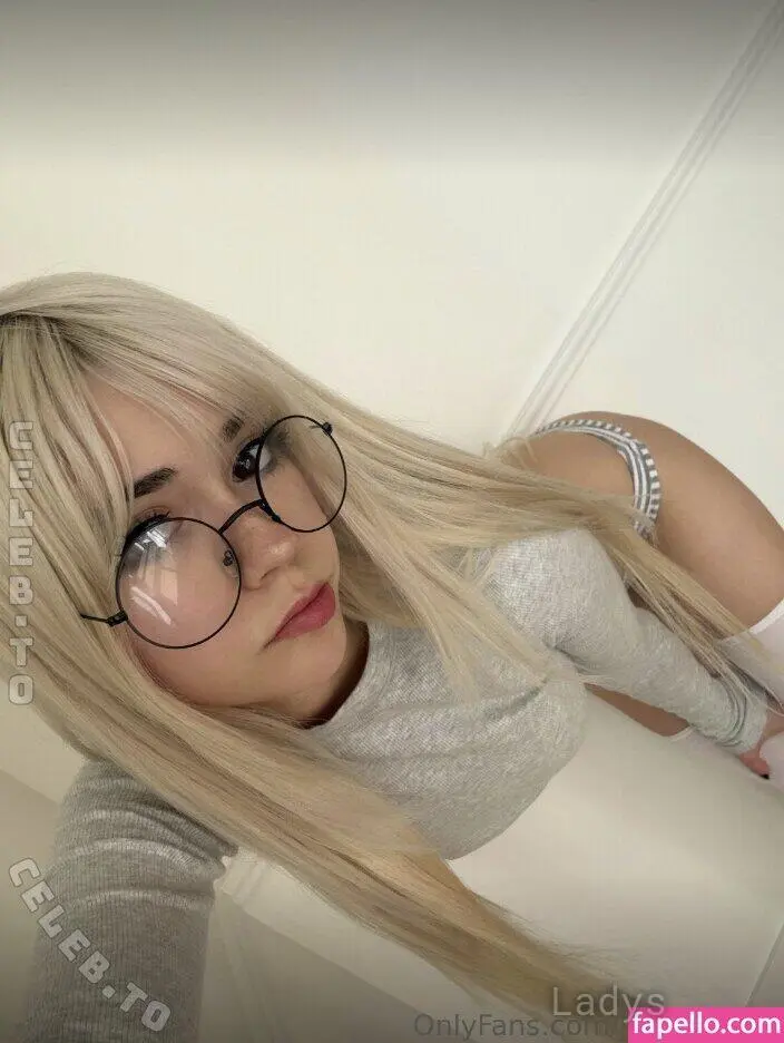 Lucychan, 21 years asian escorts girl, height 155 sm, Weight 52 kg, Monterrey eacort