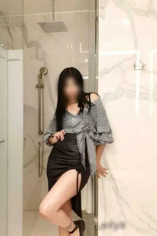 Escort, 25 years beautiful nude Monterrey escorts girl, height 160 sm, Weight 61 kg