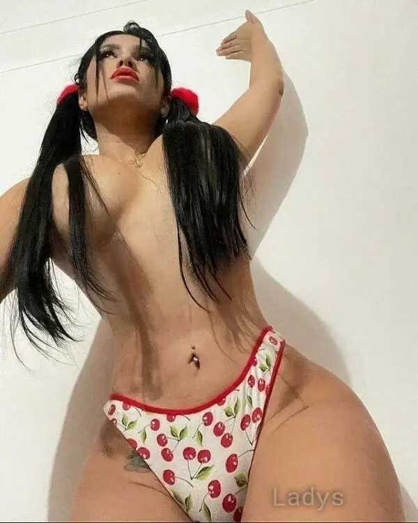 Liv, 24 years beautiful nude Monterrey escorts girl, height 161 sm, Weight 61 kg