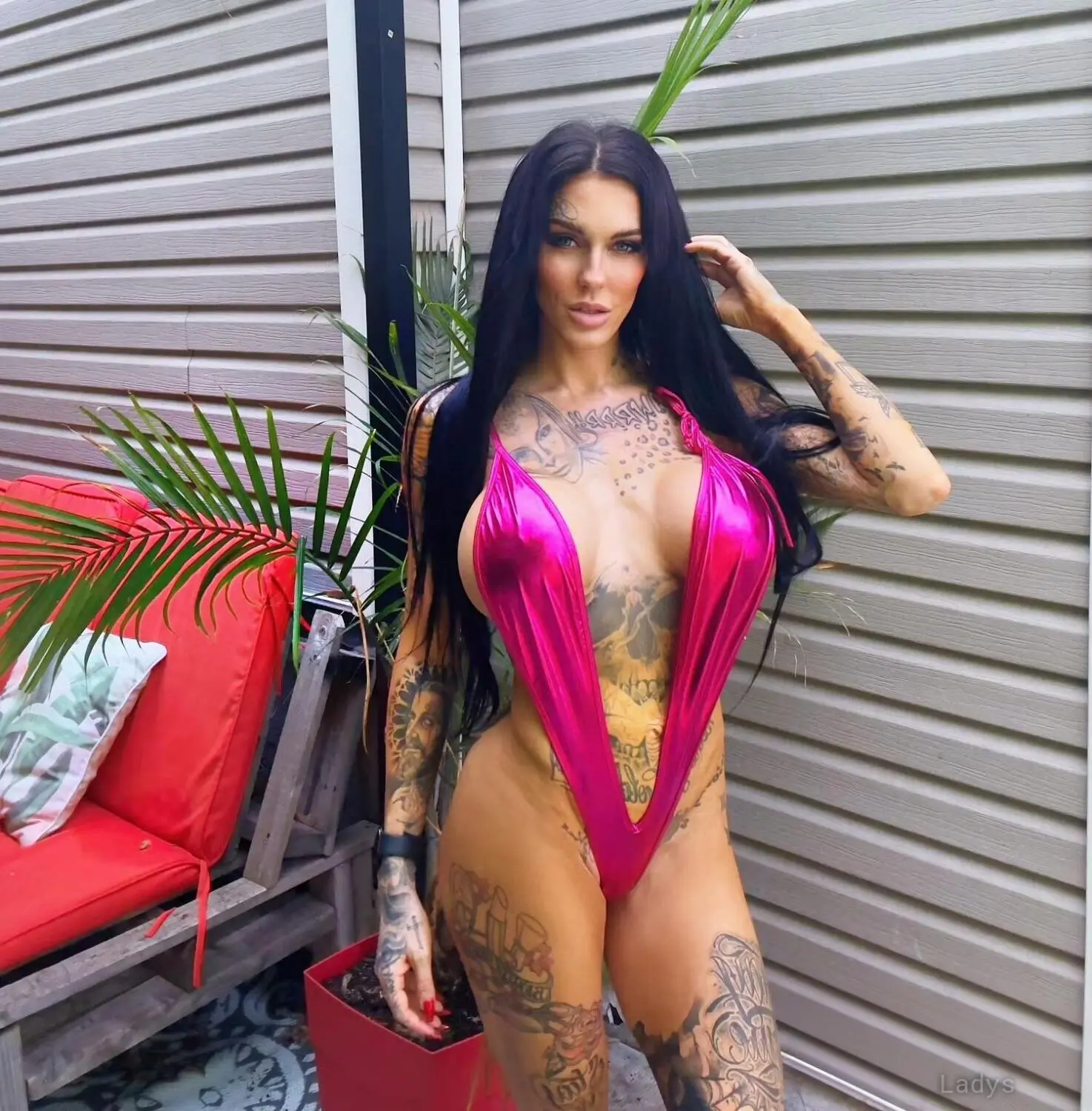 Bianka Fox, 32 years beautiful nude Montreal escorts girl, height 168 sm, Weight 57 kg