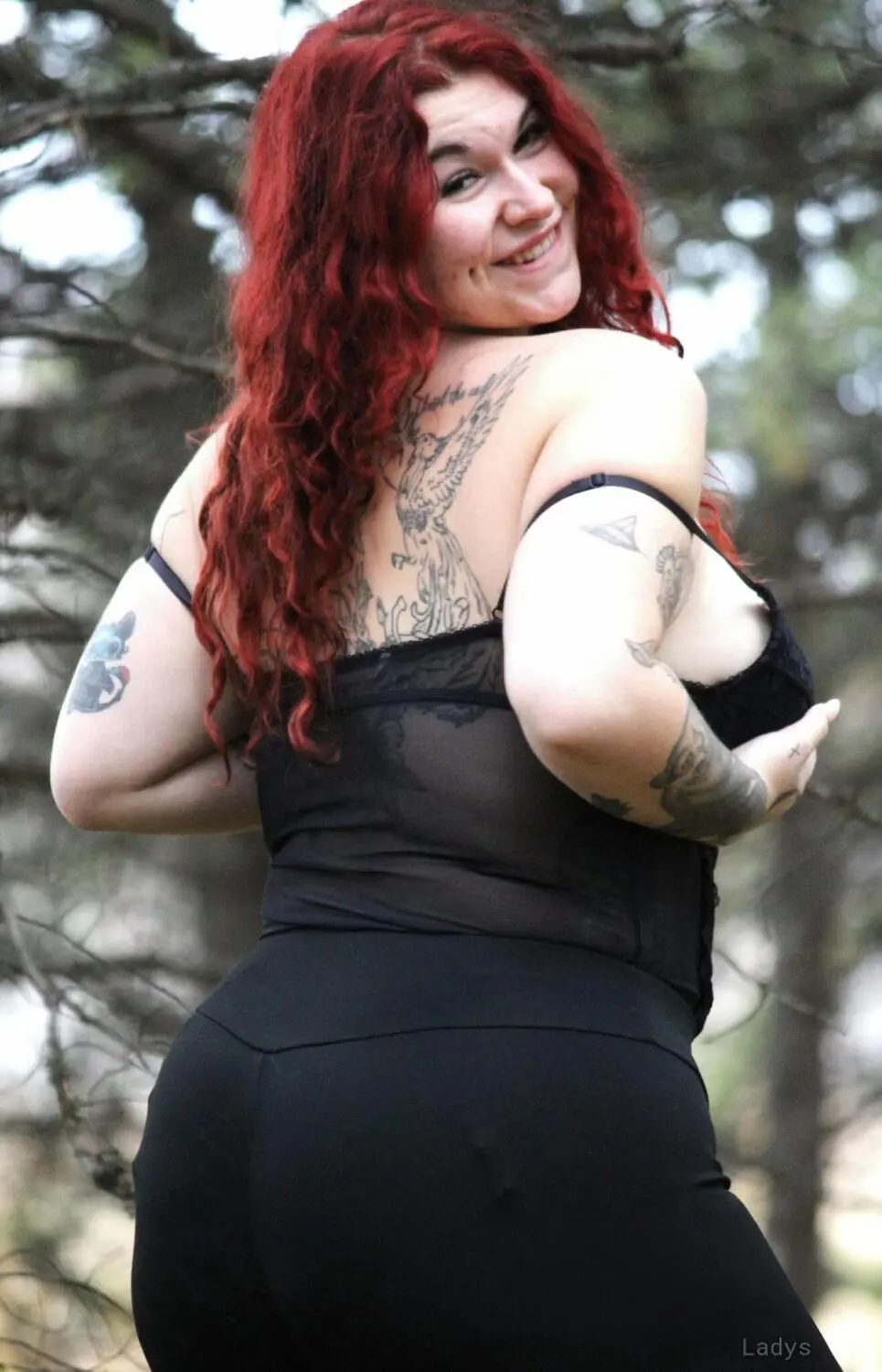 Elizabeth, 25 years beautiful nude Montreal escorts girl, height 170 sm, Weight 80 kg