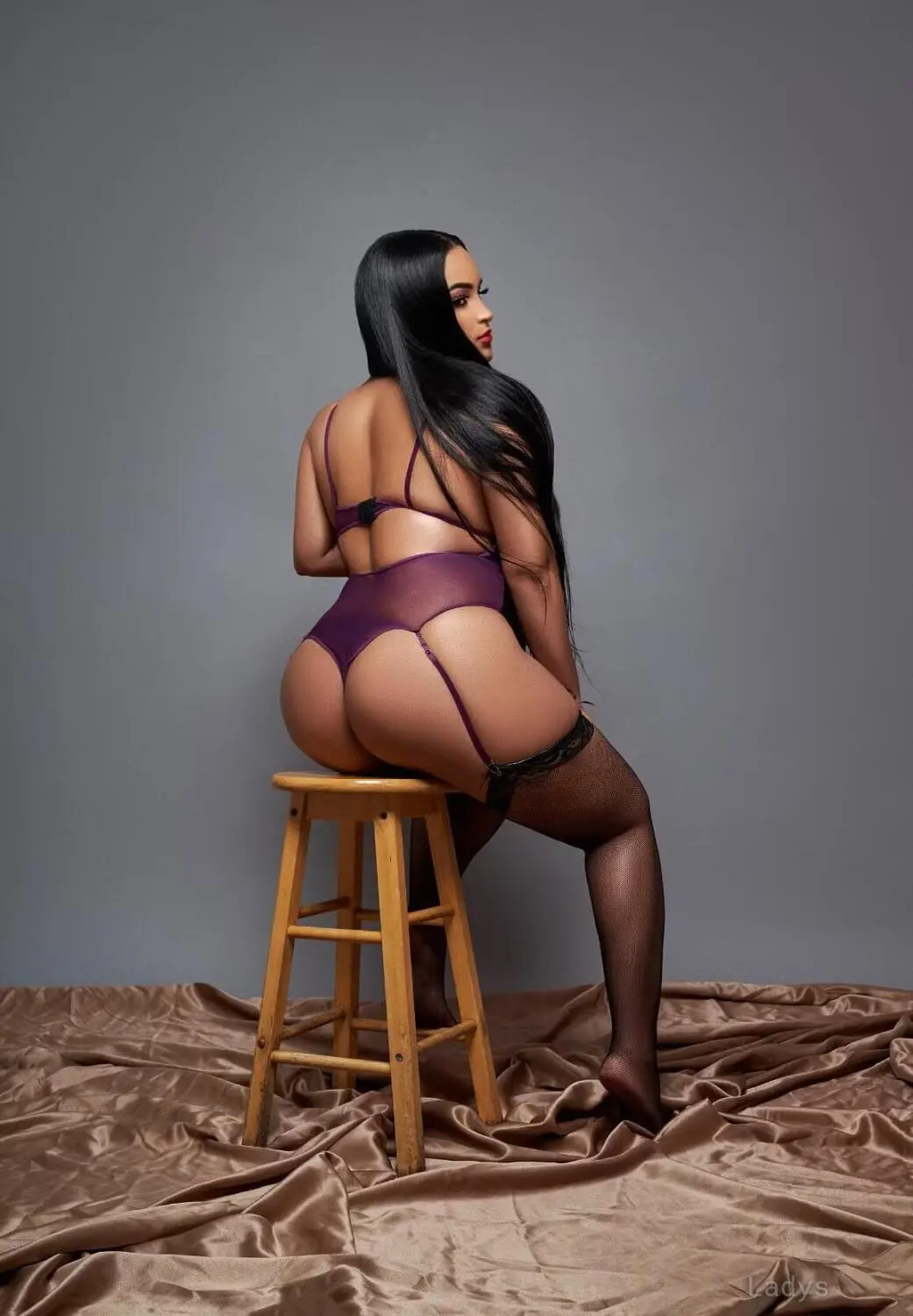 Melany, 30 years beautiful nude Montreal escorts girl, height 166 sm, Weight 60 kg