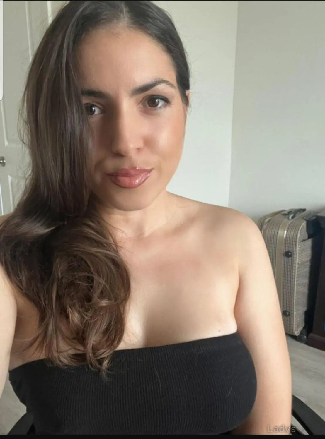 Justine Duplex, 30 years beautiful nude Montreux escorts girl, height 128 sm, Weight 46 kg