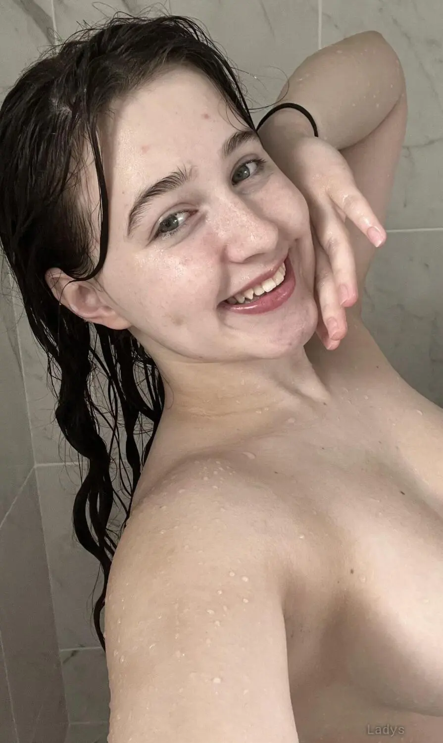 Emma, 25 years beautiful nude Morges escorts girl, height 171 sm, Weight 62 kg