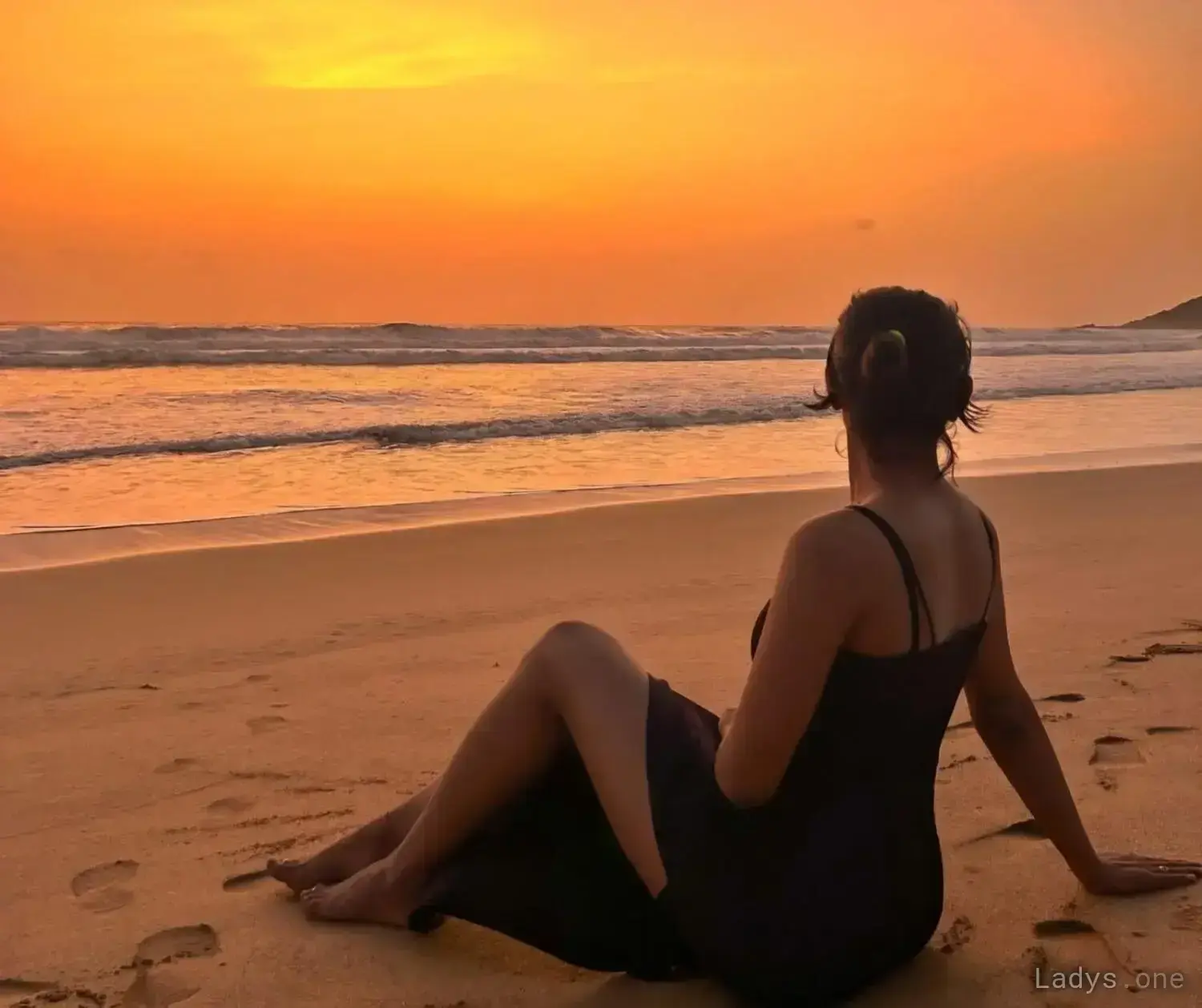 Anvi, 24 years old Mumbai escort girl with big tits, height 162 sm, Weight kg