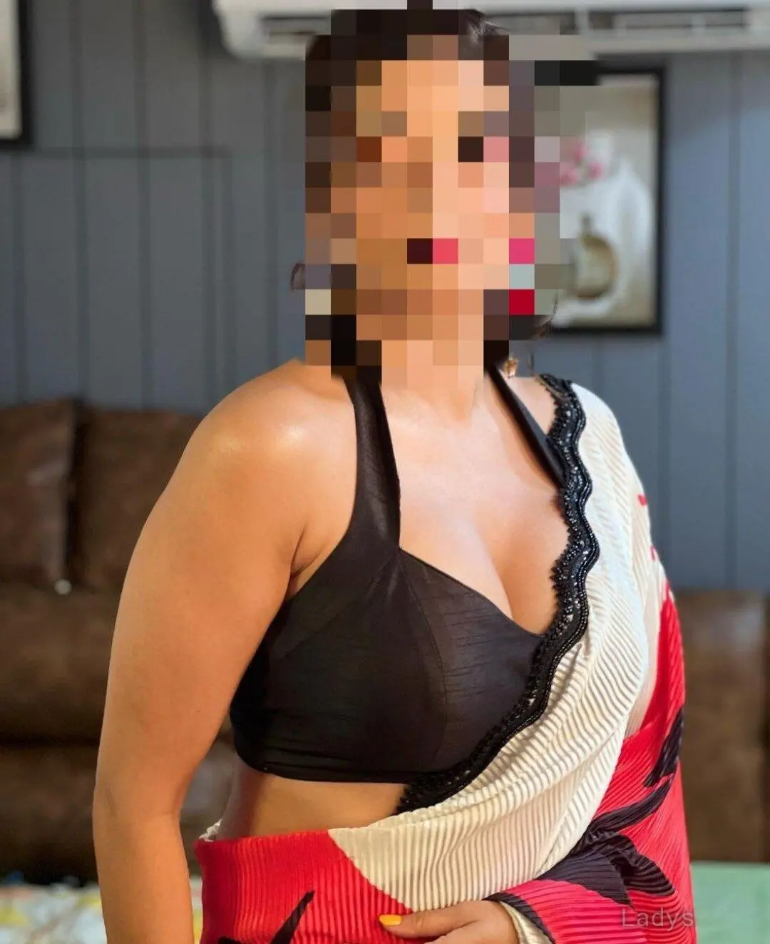 Ava, 29 years old Mumbai escort girl with big tits, height 166 sm, Weight kg