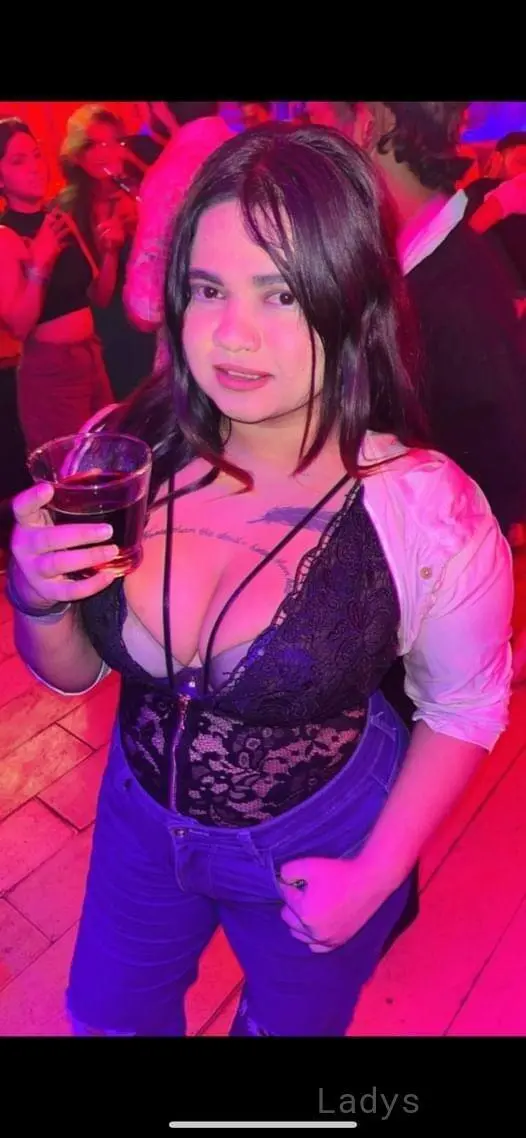 Bebo, 22 years old Mumbai escort girl with big tits, height 160 sm, Weight  kg