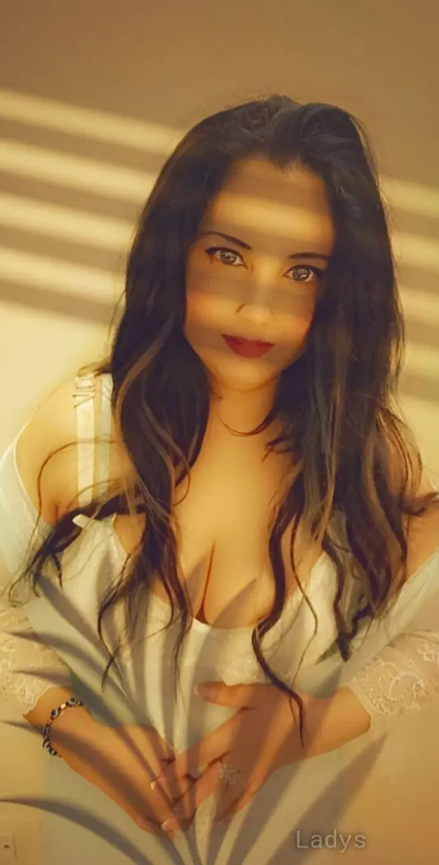 Bharati, 23 years old Mumbai escort girl with big tits, height 163 sm, Weight  kg