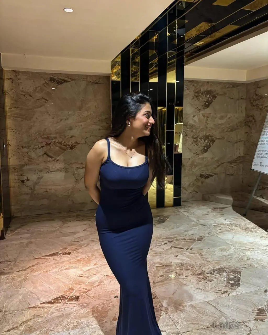 Janvi, 22 years old Mumbai escort girl with big tits, height 154 sm, Weight kg