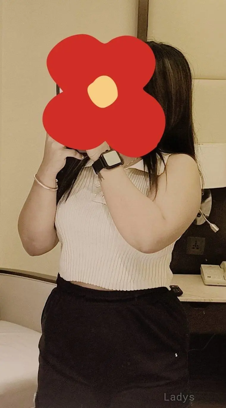 KHUSHI MEET & CAM SHOW, 21 years old Mumbai escort girl with big tits, height 167 sm, Weight  kg