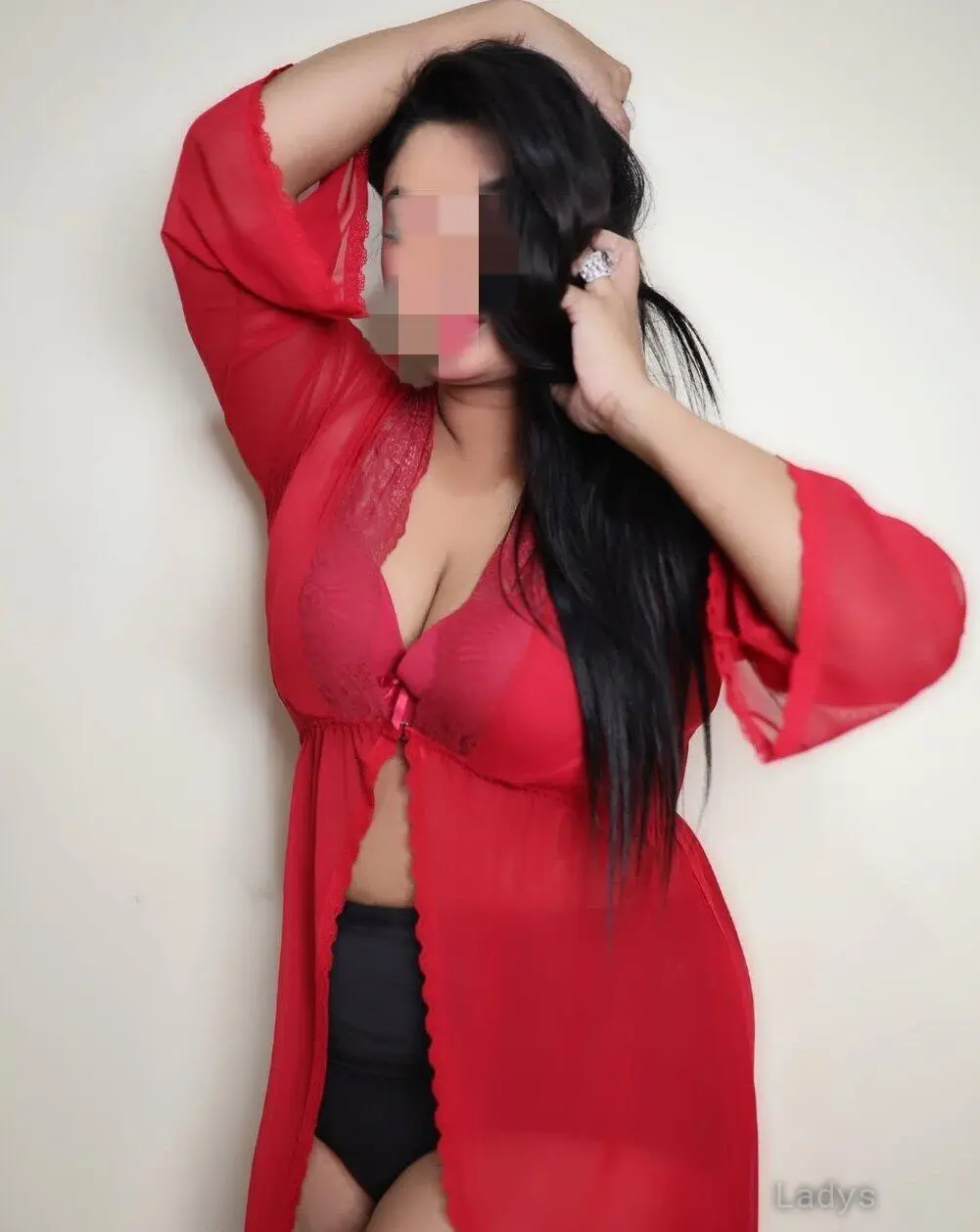 Nova, years old Mumbai escort girl with big tits, height 165 sm, Weight kg