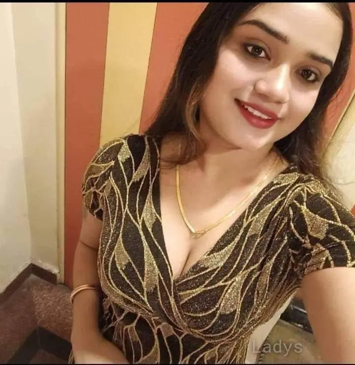 Abilasha, 23 years beautiful nude Mumbai escorts girl, height 156 sm, Weight kg