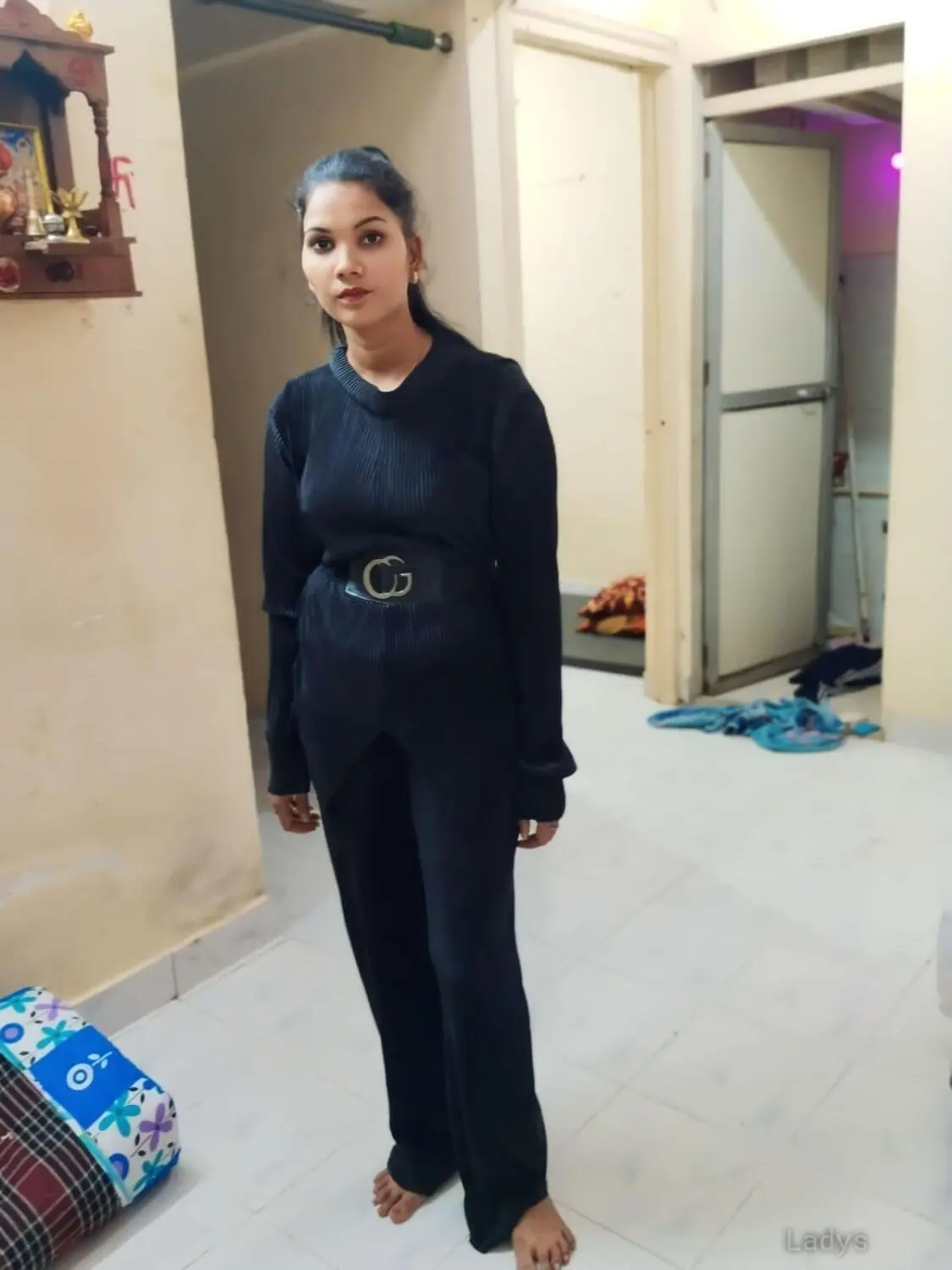 Akshra, 23 years beautiful nude Mumbai escorts girl, height 167 sm, Weight  kg