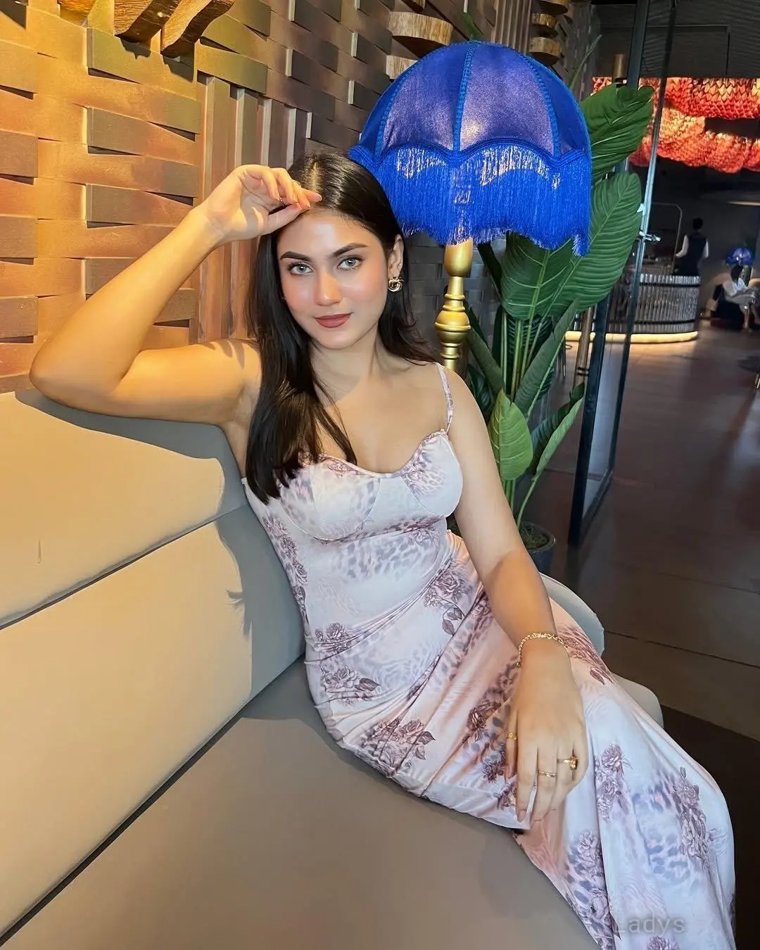 Amrita, 23 years beautiful nude Mumbai escorts girl, height 154 sm, Weight  kg