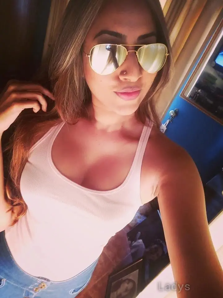 Andheri, 21 years beautiful nude Mumbai escorts girl, height 171 sm, Weight  kg