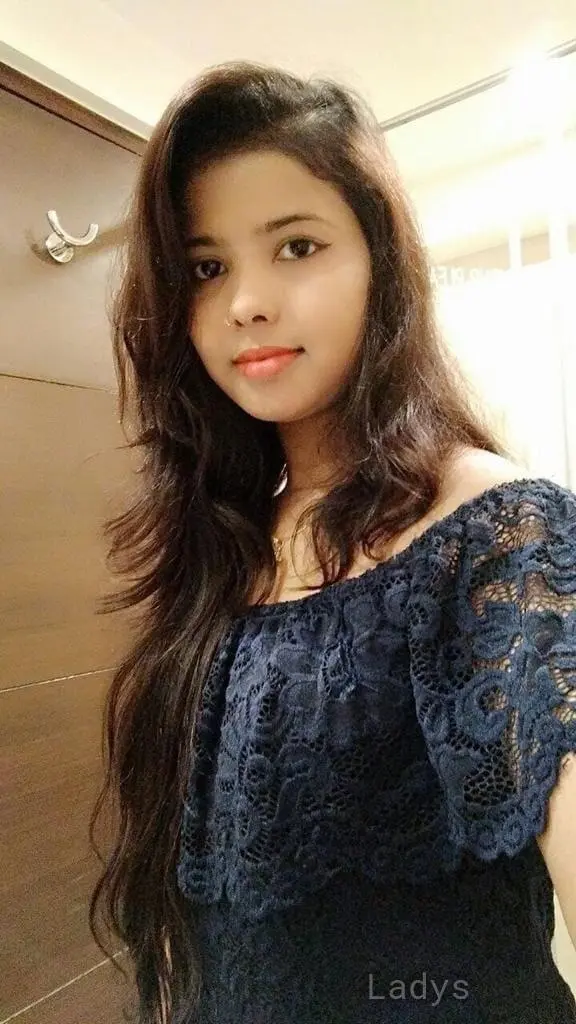 Angel, 23 years beautiful nude Mumbai escorts girl, height 166 sm, Weight  kg