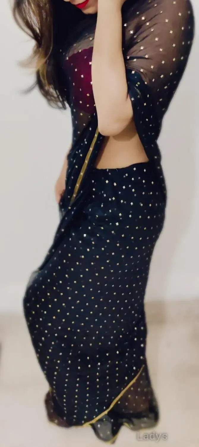 Chitra, 23 years beautiful nude Mumbai escorts girl, height 159 sm, Weight 40 kg