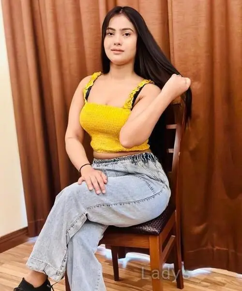 Divya,  years beautiful nude Mumbai escorts girl, height  sm, Weight  kg
