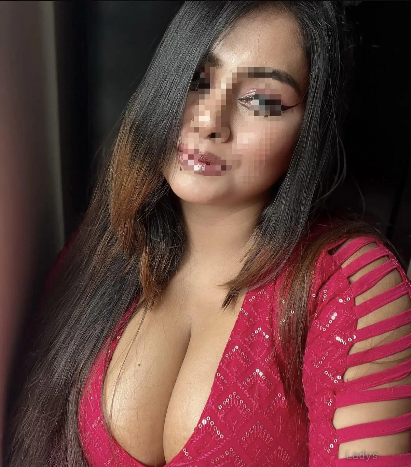 Ella, 33 years beautiful nude Mumbai escorts girl, height 154 sm, Weight  kg