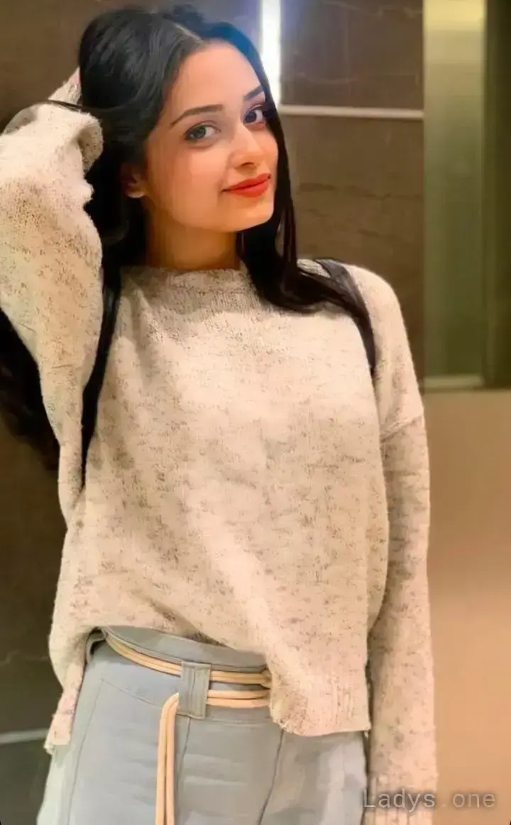 Janvi, 25 years beautiful nude Mumbai escorts girl, height 168 sm, Weight kg