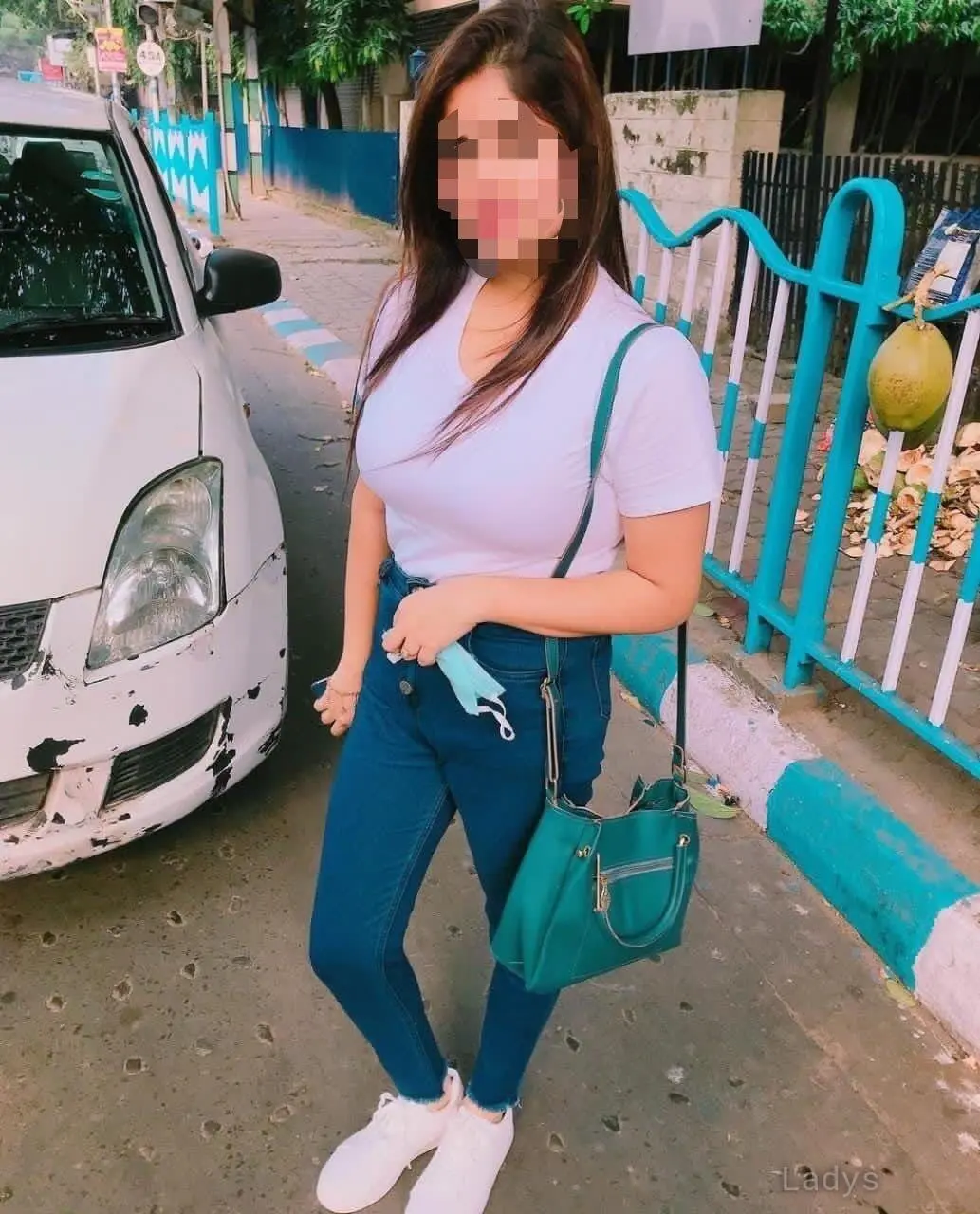 Janvi Singh, 23 years beautiful nude Mumbai escorts girl, height 163 sm, Weight  kg