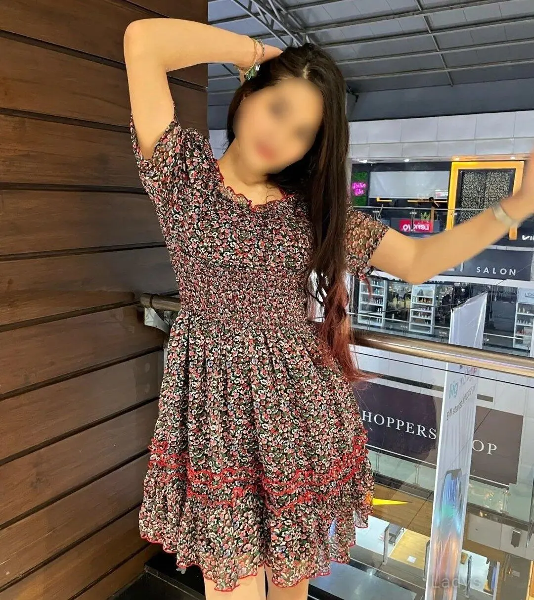 Kavya, 22 years beautiful nude Mumbai escorts girl, height 166 sm, Weight  kg