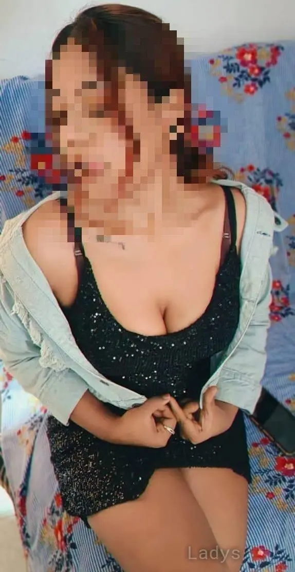 ️Mehek, 21 years beautiful nude Mumbai escorts girl, height 157 sm, Weight  kg