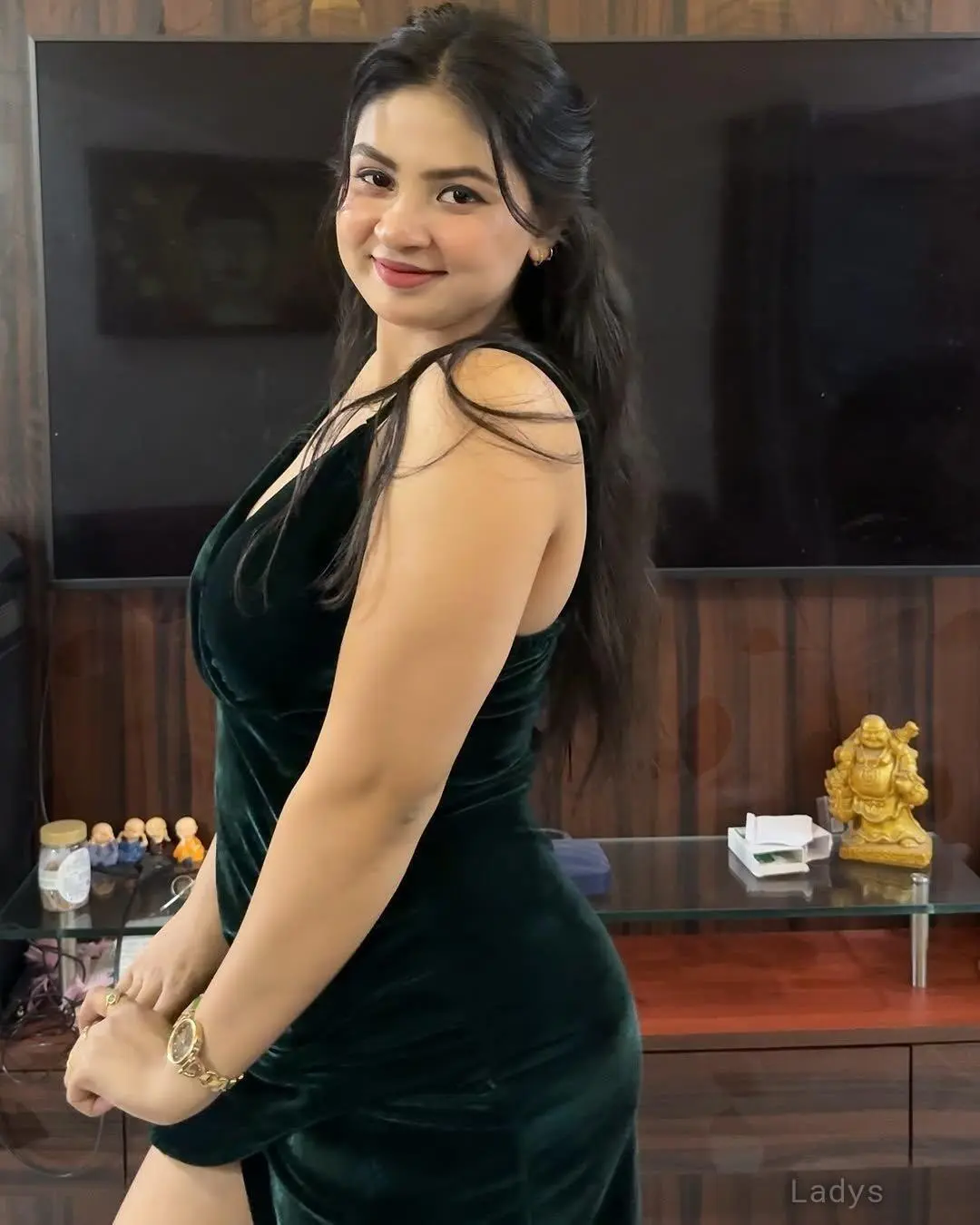 Nancy, 23 years beautiful nude Mumbai escorts girl, height 154 sm, Weight  kg