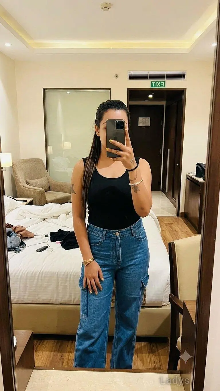 Natasha Individual {Realmeet & WebCam}, 24 years beautiful nude Mumbai escorts girl, height 166 sm, Weight kg