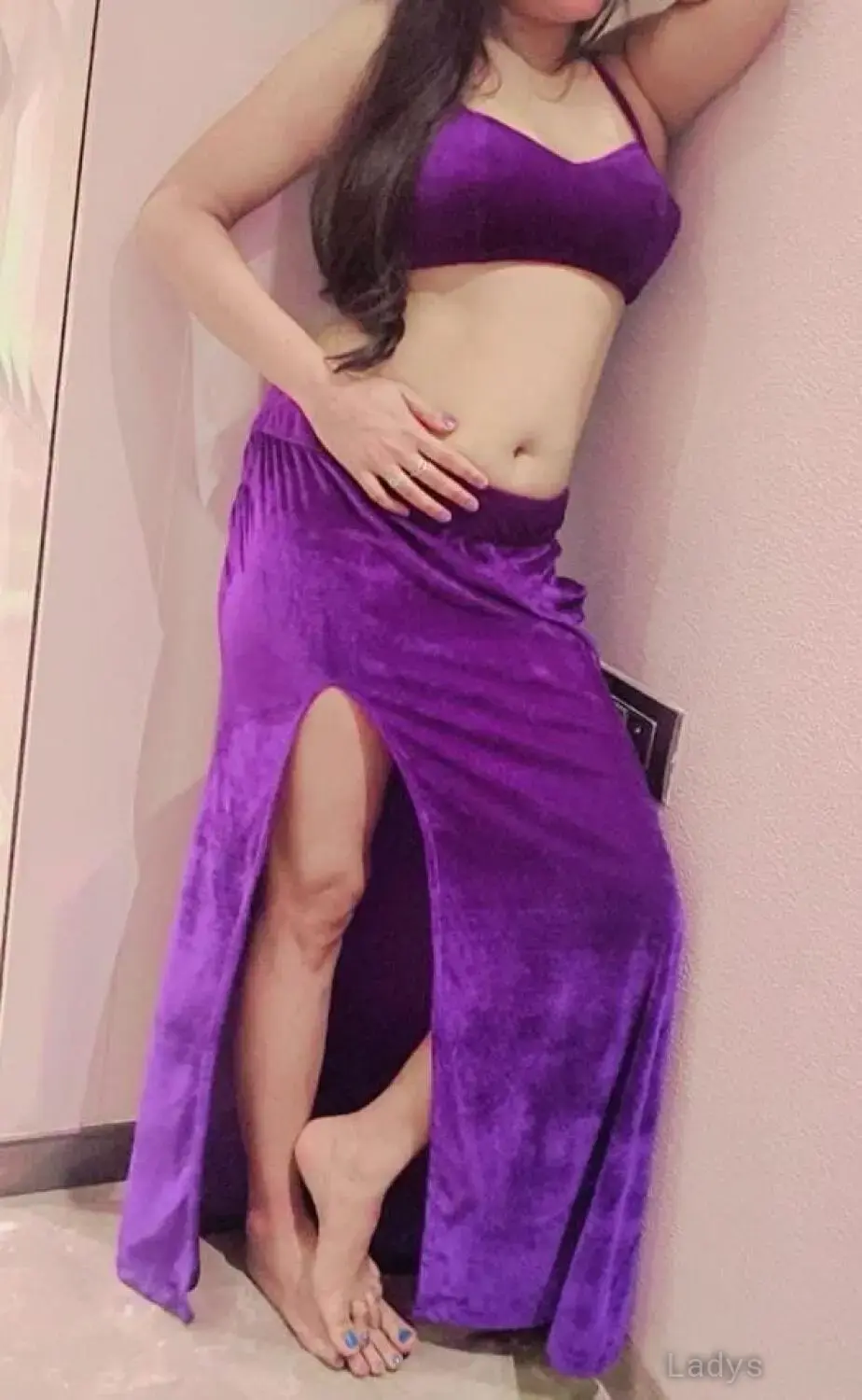 Neelu, 26 years beautiful nude Mumbai escorts girl, height 165 sm, Weight 52 kg