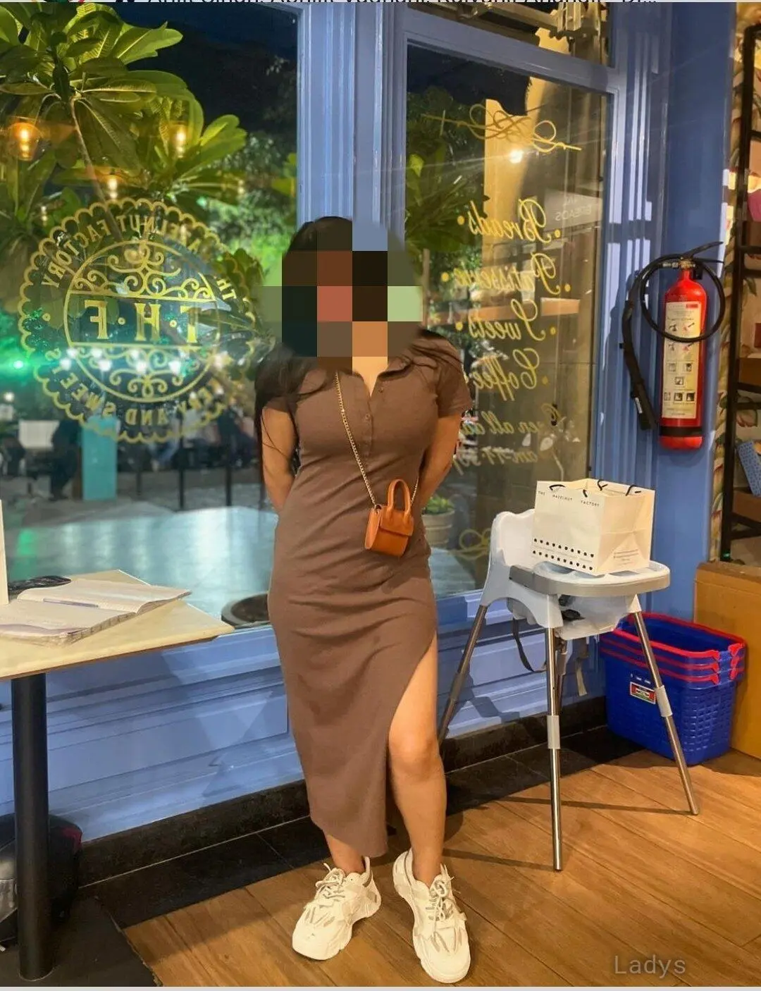 Neha, 24 years beautiful nude Mumbai escorts girl, height 165 sm, Weight  kg