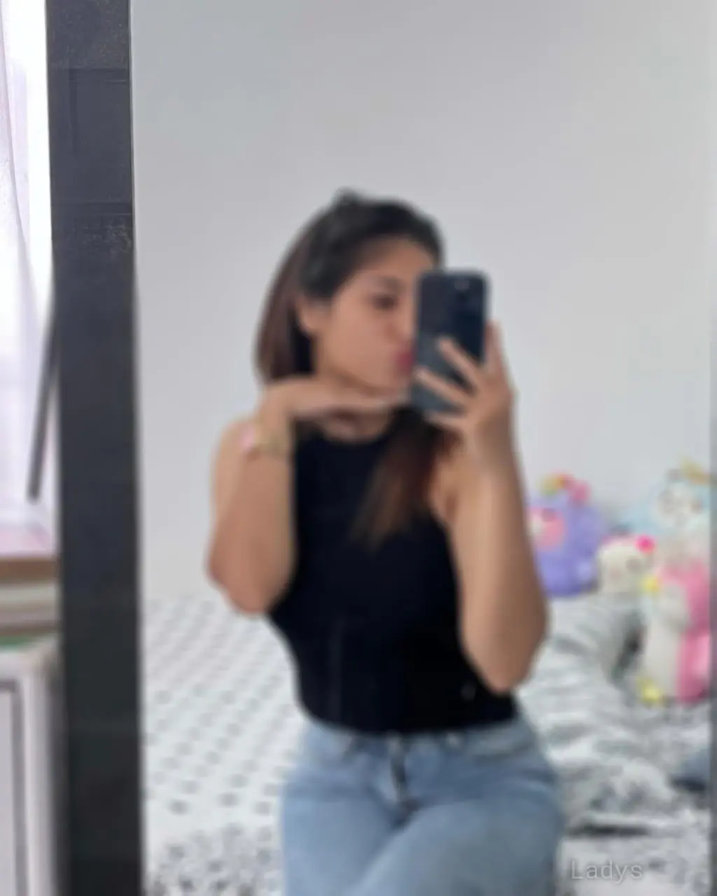 NEHA, 25 years beautiful nude Mumbai escorts girl, height 153 sm, Weight  kg