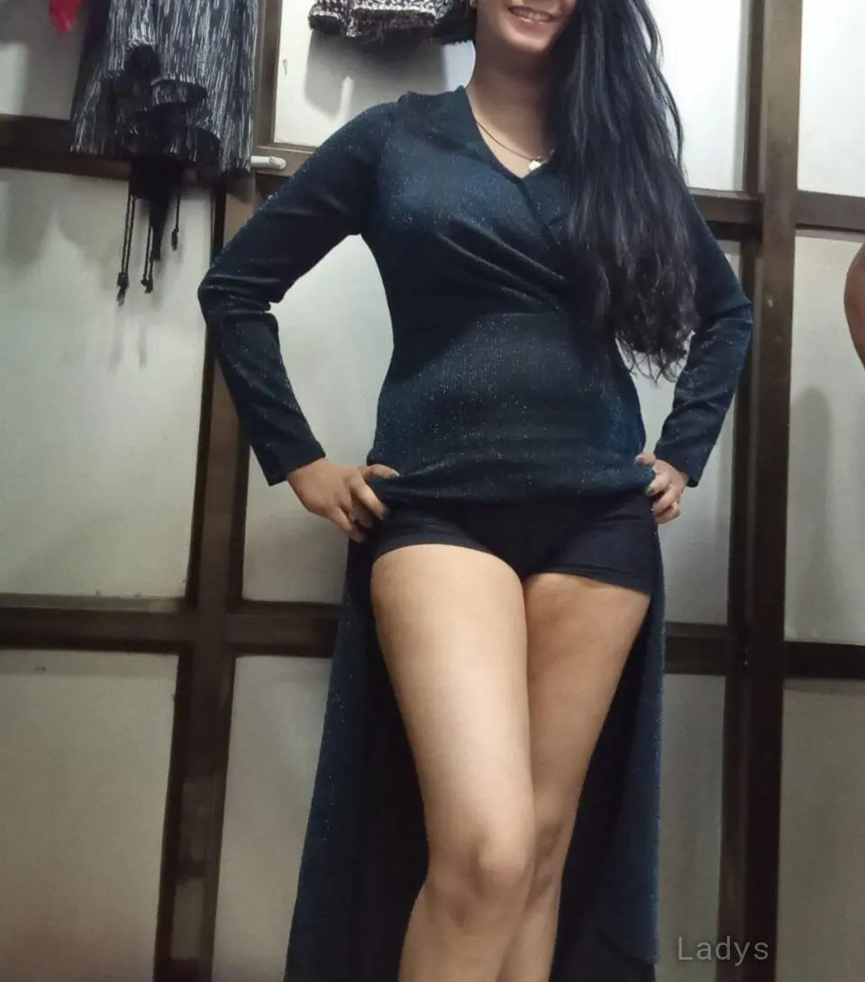 NigRuhi, 22 years beautiful nude Mumbai escorts girl, height 154 sm, Weight  kg