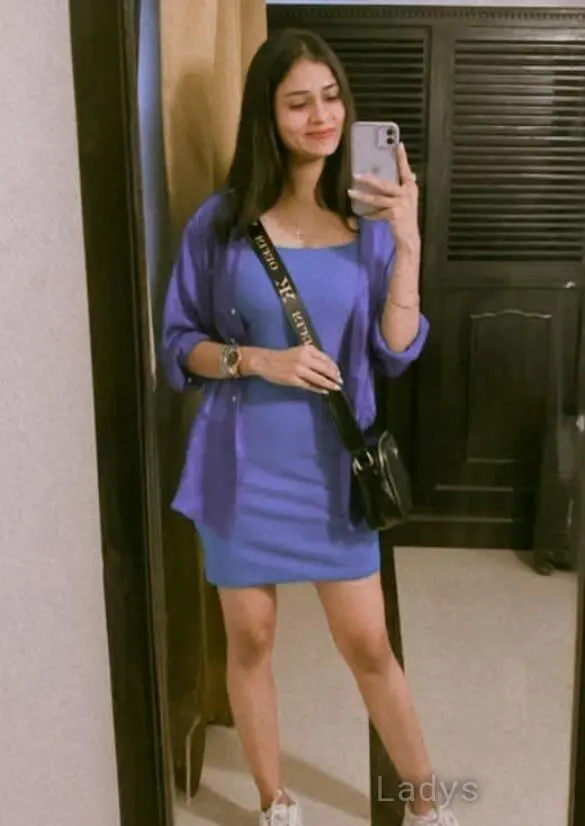 Nitu,  years beautiful nude Mumbai escorts girl, height  sm, Weight  kg