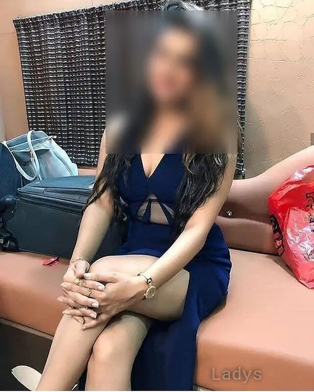 Payal Shetty, 24 years beautiful nude Mumbai escorts girl, height 168 sm, Weight kg