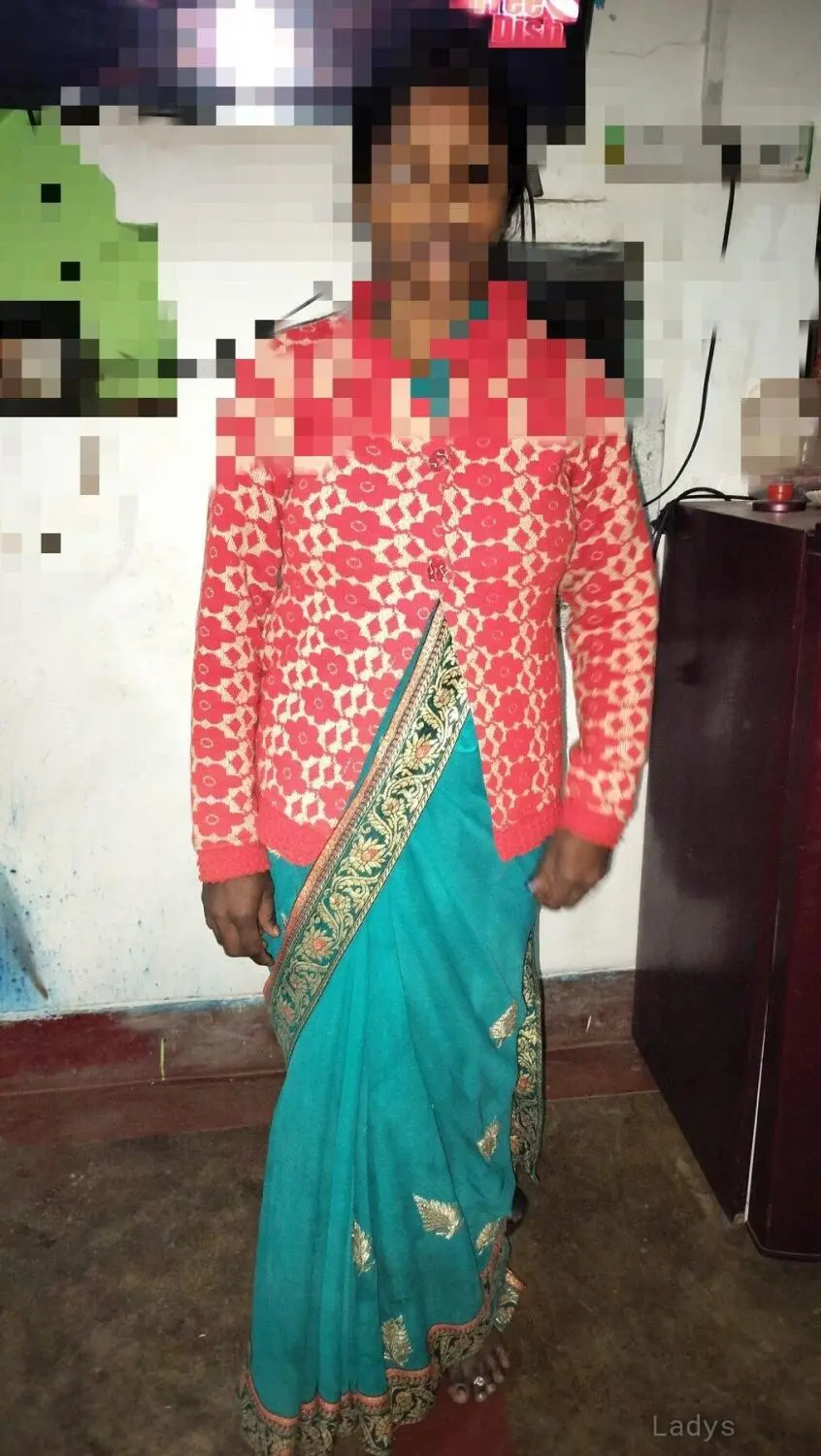 Sara Janie, 23 years beautiful nude Mumbai escorts girl, height 155 sm, Weight  kg