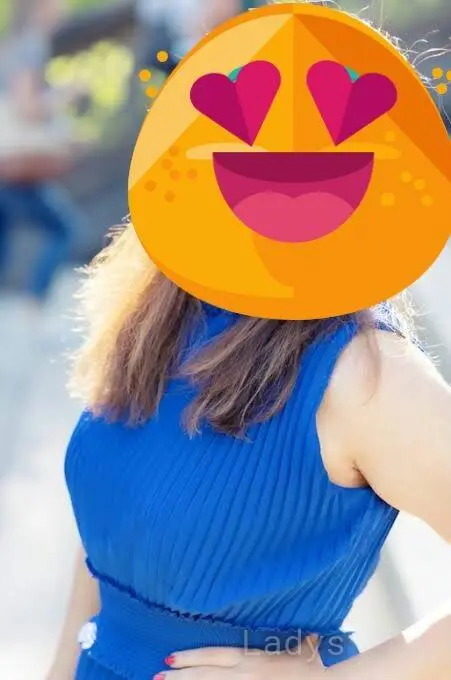 Smriti, 30 years beautiful nude Mumbai escorts girl, height  sm, Weight  kg