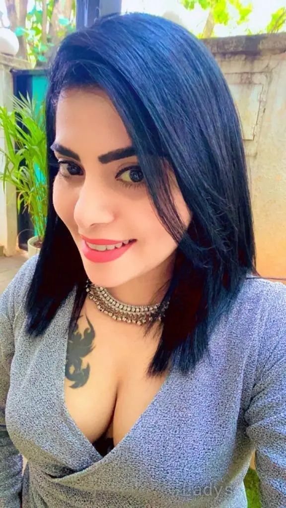Tanu, 22 years beautiful nude Mumbai escorts girl, height 180 sm, Weight  kg
