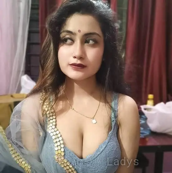 Zara, 29 years beautiful nude Mumbai escorts girl, height 154 sm, Weight  kg