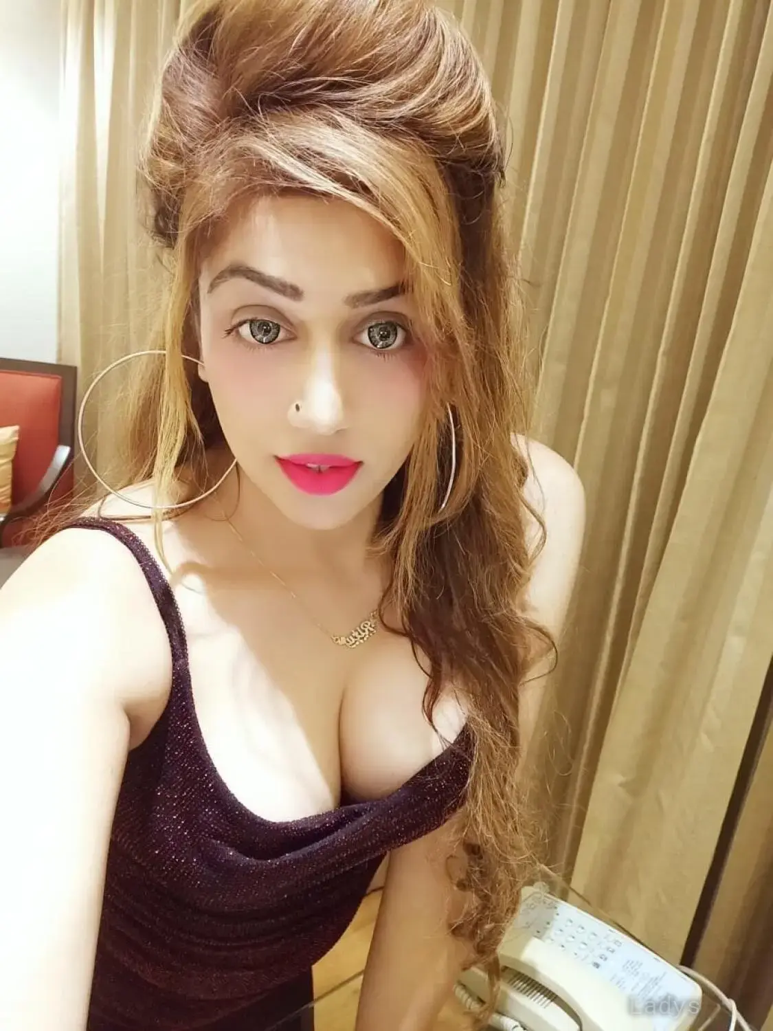 Angel, 28 years sexy toples Mumbai scorts girl, height 158 sm, Weight 55 kg