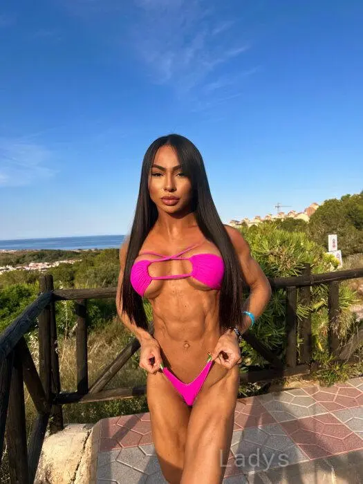 Luara Santos, 23 years old Munich escort girl with big tits, height 167 sm, Weight 55 kg