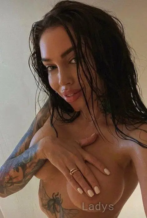 Inga, 25 years beautiful nude Munich escorts girl, height 175 sm, Weight 50 kg