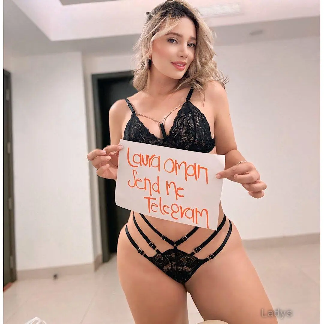Laura, 23 years old Muscat escort girl with big tits, height 169 sm, Weight  kg