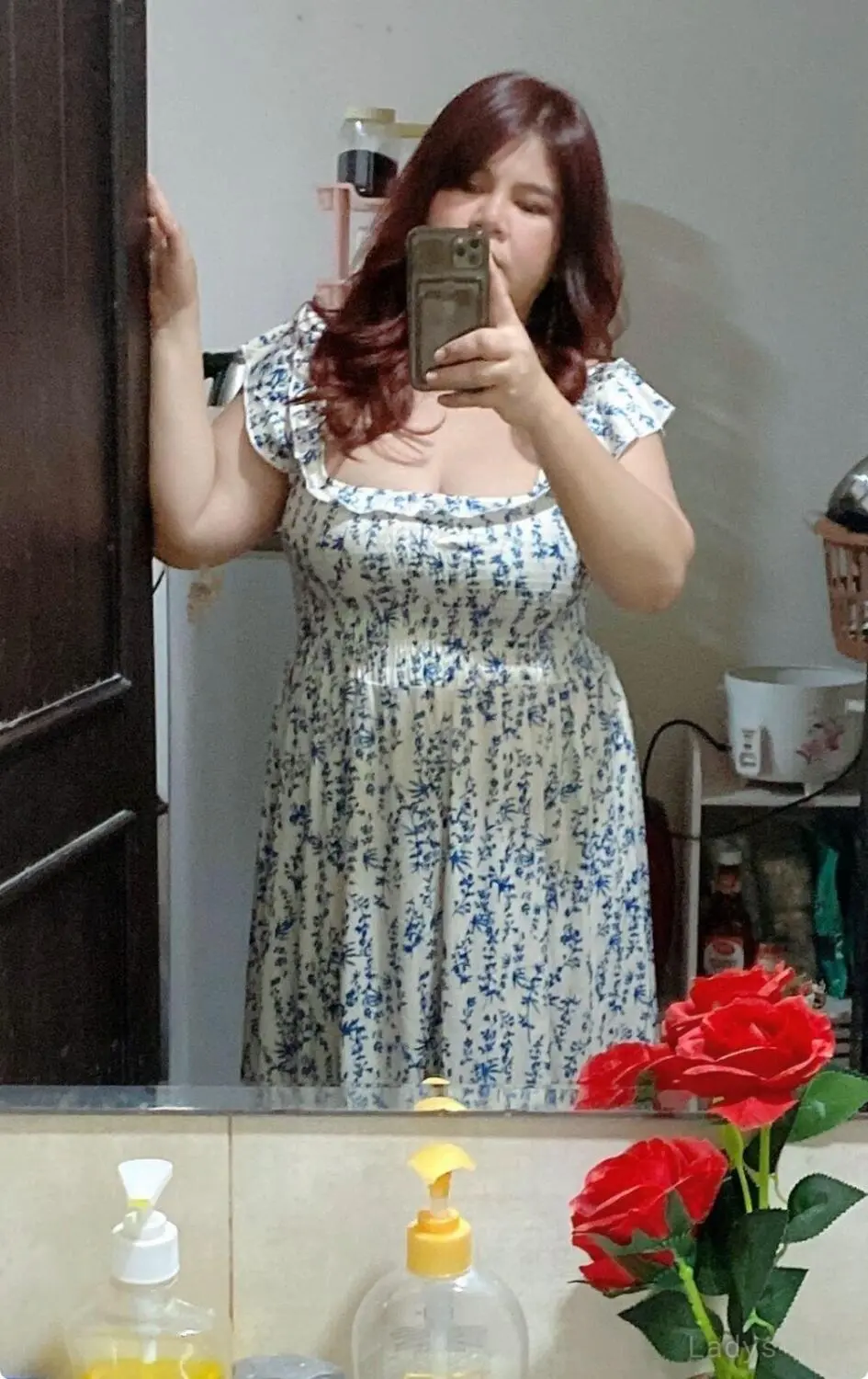 Mickey, 30 years old Muscat escort girl with big tits, height 160 sm, Weight  kg